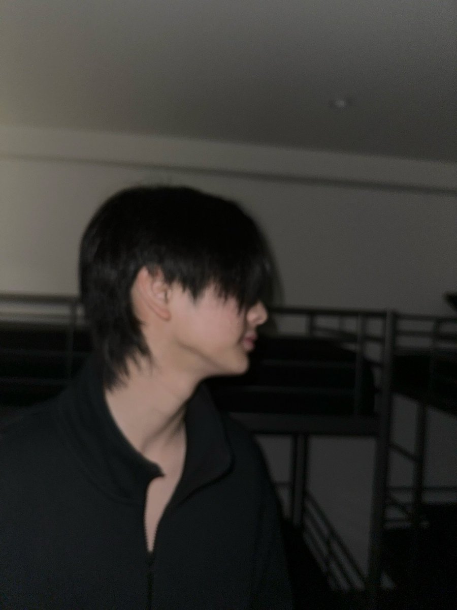 cucopper11's tweet photo. ก้มมองเหรียญ https://t.co/wVWdZrqUsj