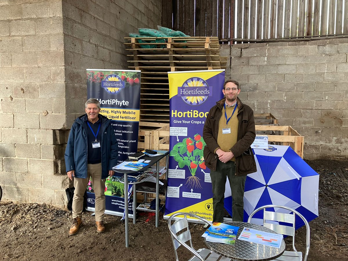 Hortifeeds's tweet photo. Come talk to us TODAY on stand 12-16 at
@BCTGA 🌿🌲🎄😍
Competition Day   - hosted by Billingley Christmas Trees and HD2412. 

@plantsbyben
@JPGarratt369 
@Waineroonie
#hortifeeds #horticulture #fertiliser #agronomy #flowers https://t.co/FgWos9XCFx