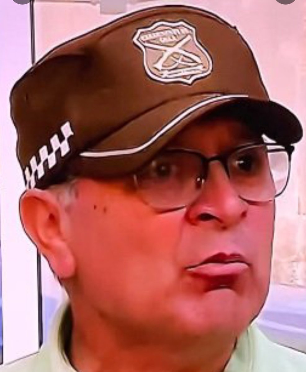 MaxLobosCL's tweet photo. El cartero del Chavo del 8.
@Carabdechile https://t.co/B4lXLjgnYu