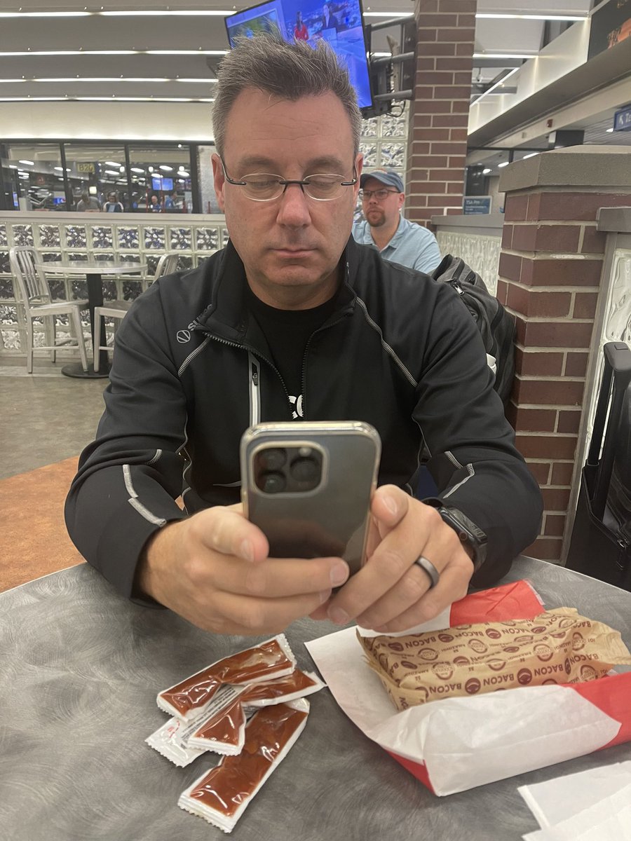 Todd Murphy tweet media