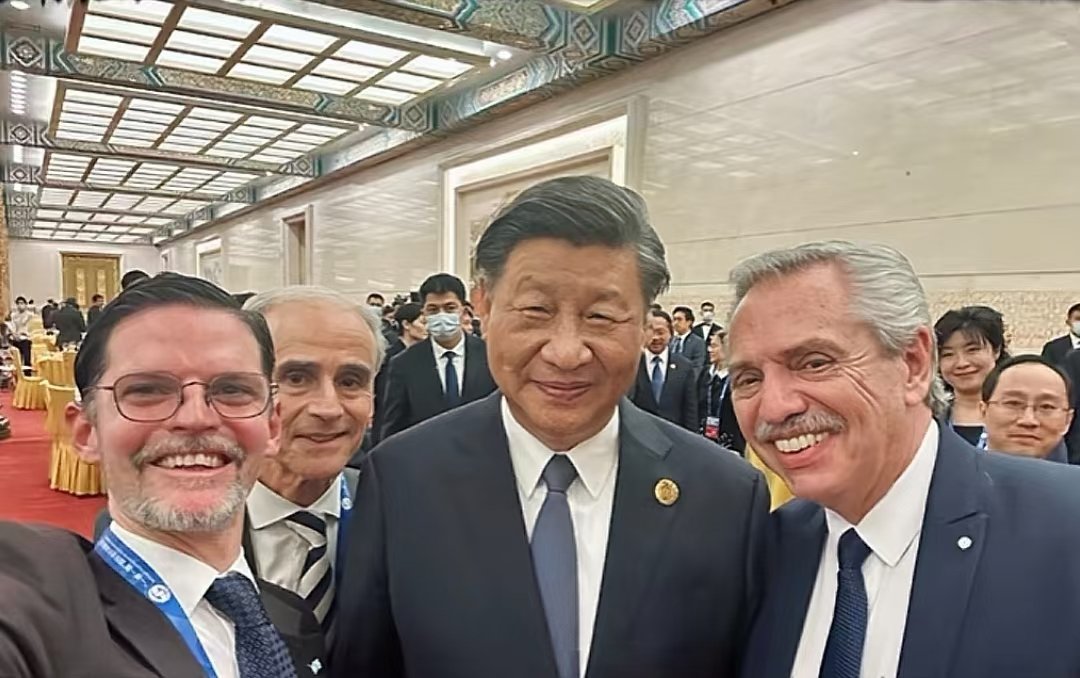 zhang_heqing's tweet image. The best selfie! 👍🏻👌🏻