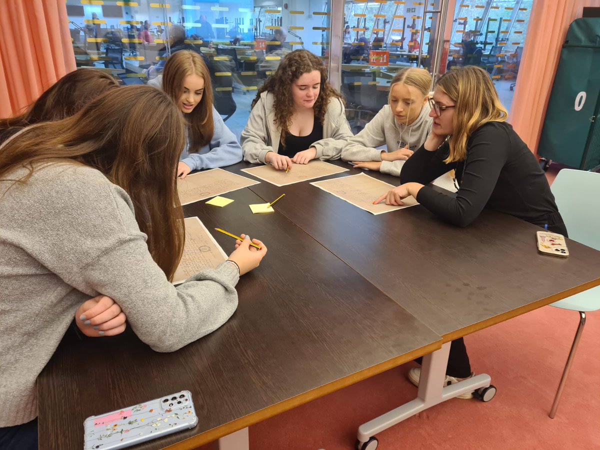 Today our wonderful History department is taking #Year13 to the @UkNatArchives.First stop looking at documents from Mary I’s reign, staff and students were allowed to touch 500-year-old documents. #welovehistory #historyexcitement #historymatters #bekind #aimhigh #workhard