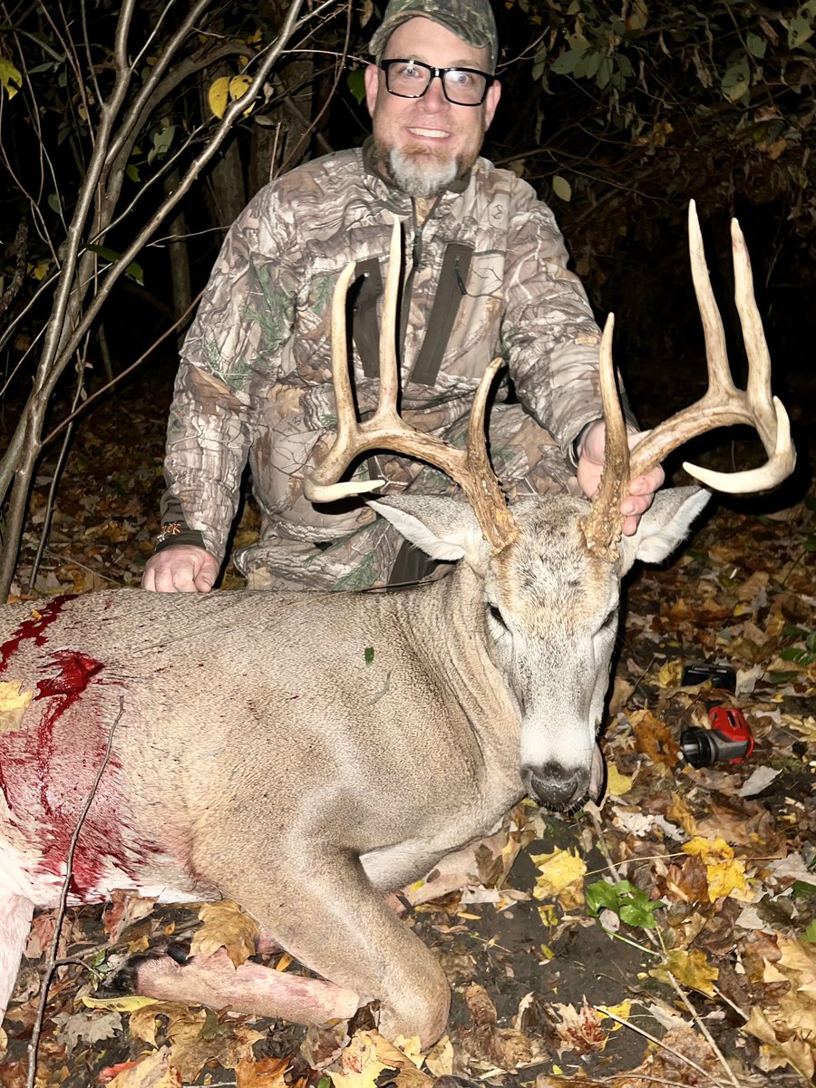 rickyt26's tweet photo. Shot my target 9 point on Sunday 10/15. Fairfield county. @BucksofOhio https://t.co/j5SvNCczAq
