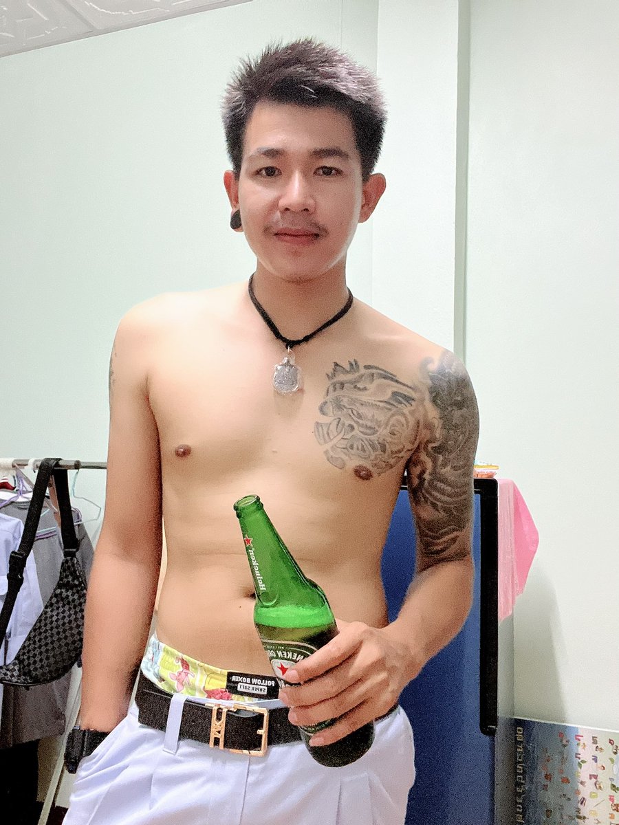 SamNxn's tweet photo. ช่วงนี้อ้วนจัง https://t.co/m5oztGKPcq