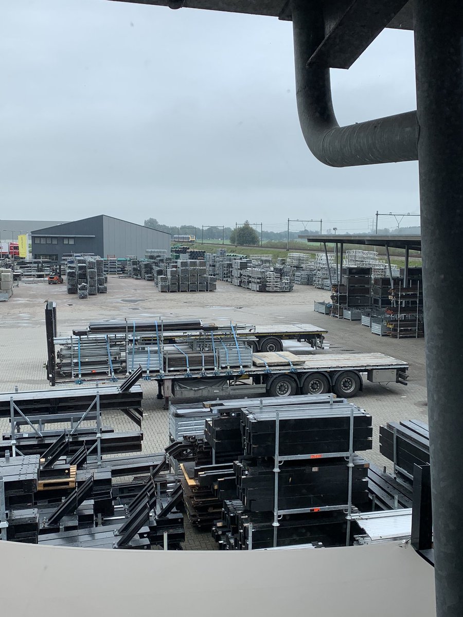 LampeInfo's tweet photo. Dagje werken By Berry in Meppel. Uitzicht werkruimte Drentse Ondernemer van het jaar @InterStageBV. Mooi bedrijf en veel te doen👊💪 #byberry #fysio #training #coaching #oplocatie #preventie #verzuim #interstage #meppel https://t.co/nGU8yftVvz