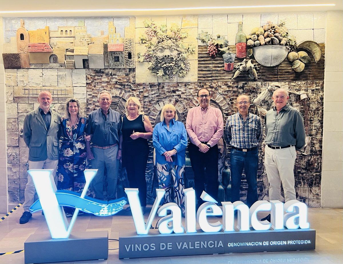 📢Ha sido elegido el “Vino solidario” por el Rotary Club Valencia Centro en la tradicional cata a ciegas que acoge, desde hace 13 años, el Consejo Regulador de la DO Valencia bit.ly/46VovUZ @VinosDOValencia #vino #vinoDO #DenominacióndeOrigen #Valencia