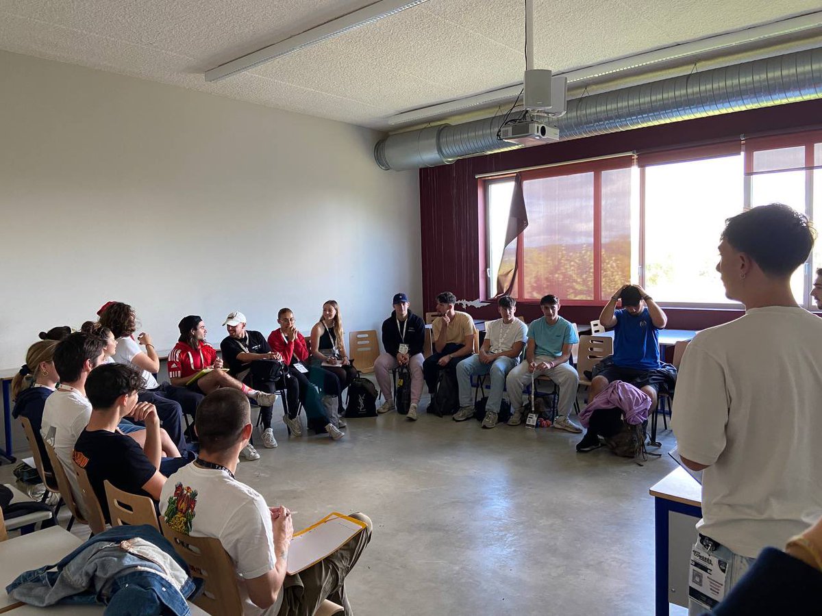 [#CongresANESTAPS 🐔]

🏁Top départ du 49ᵉ Congrès ANESTAPS, organisé par <a href="/StapsAres/">ARES : Association Rémoise des Étudiants en STAPS</a>.🐓

Cet événement clé de l'<a href="/ANESTAPS/">ANESTAPS</a> est l'occasion de former les militant•es de son réseau, tout en revenant sur les différents travaux effectués lors de ce mandat par des temps pléniers.🗣️"