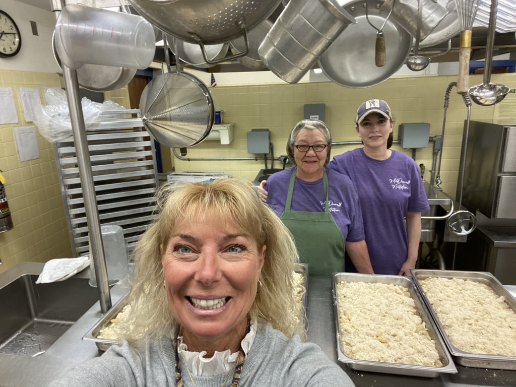 I ❤️this team!  They always go the EXTRA mile! They humble me with their thoughtfulness!  #NationalPrincipalsMonth <a href="/eastfieldglobal/">Eastfield Global</a> <a href="/mcs_nutrition/">MCS Nutrition</a>