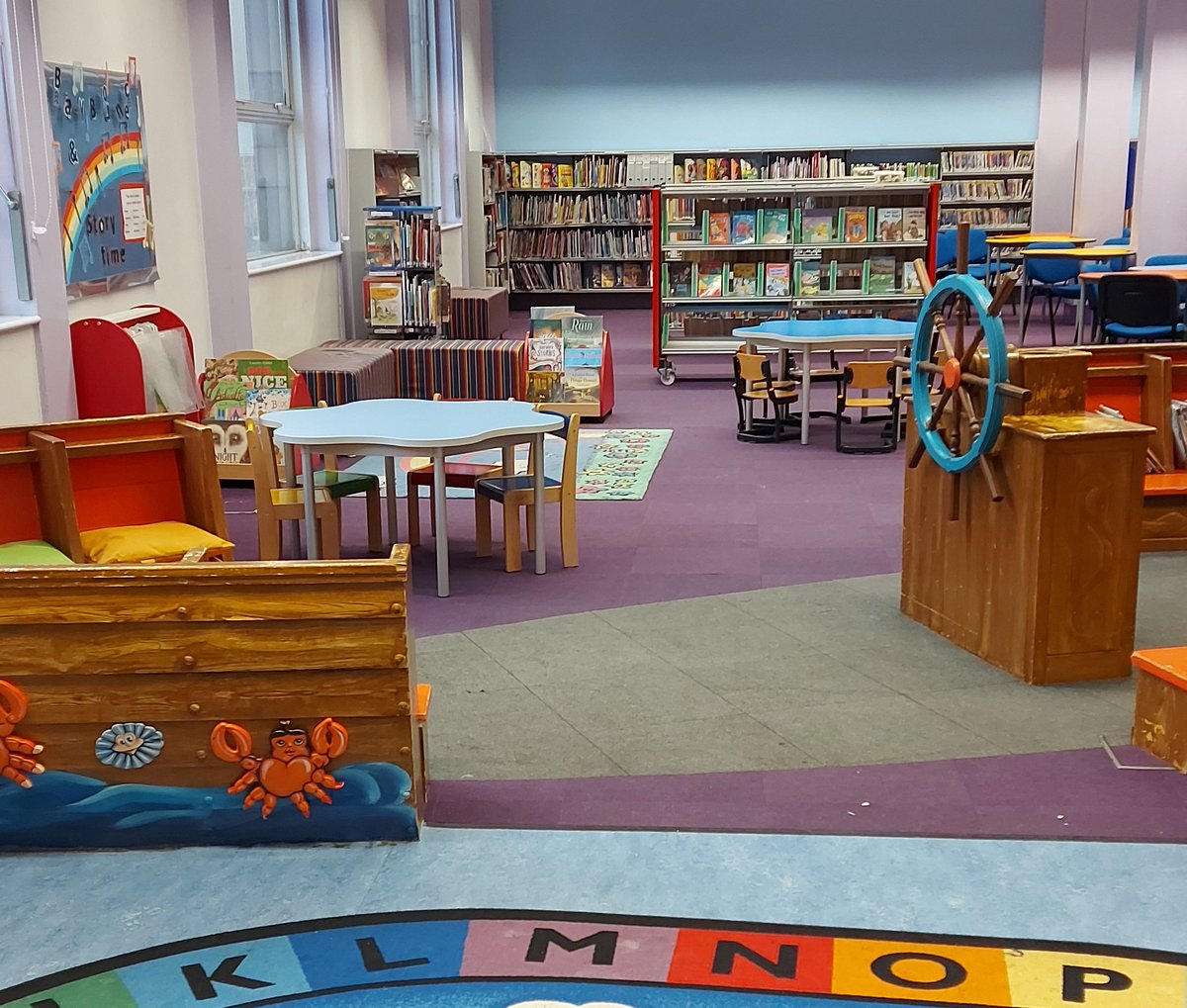 We need to add some magic to the children's area in Bristol Library.I'm thinking a big mural of book characters & local landmarks on that back wall! What do u think? @DuncanDraws @SarahWarbie @seantstories @SallyBarn @hughshampoo @StorytaleFest @SomersetCbg @BookIslandBooks