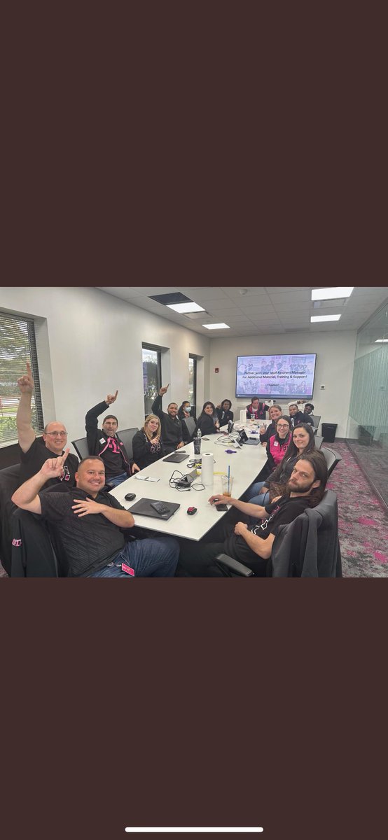 MorettiDeanna's tweet photo. Another great learning session for the RIMA team with our great partners at Assurant ! Thank you for coming in and helping us strive to do better ! We won’t stop ! @ScotOrlowski @eddy_grijalva  @christygggg @AprilFortuna13 !! https://t.co/RCJdpKAA94