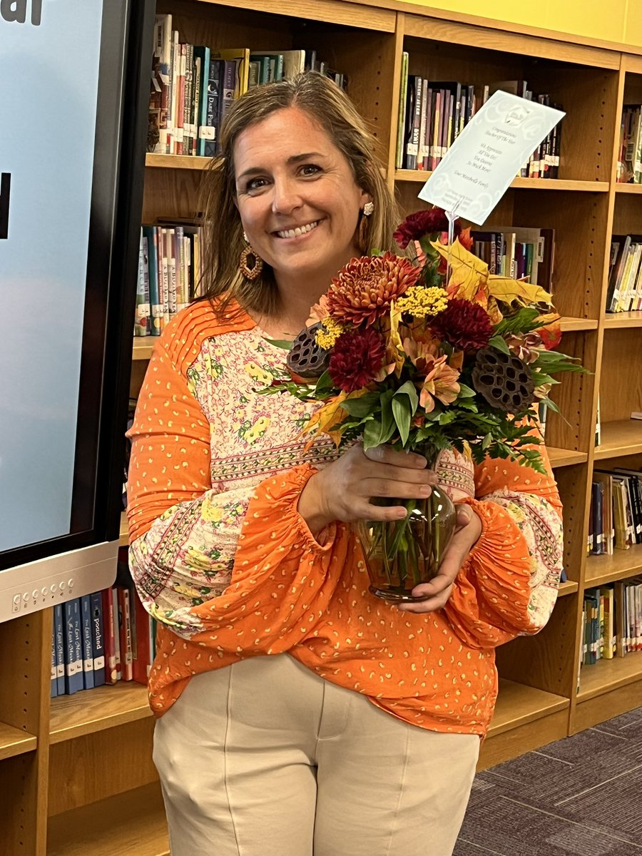 Congratulations to the Marshville Elementary 2023-2024 Teacher of the Year… Mrs. Gillian Bossard! Congratulations Mrs. Bossard! This is so well deserved, and we are so lucky to have you at MVES! @UCPSNC @AGHoulihan @APCrystleWelsh @courtneyluce12 @Renee_McKinnon1