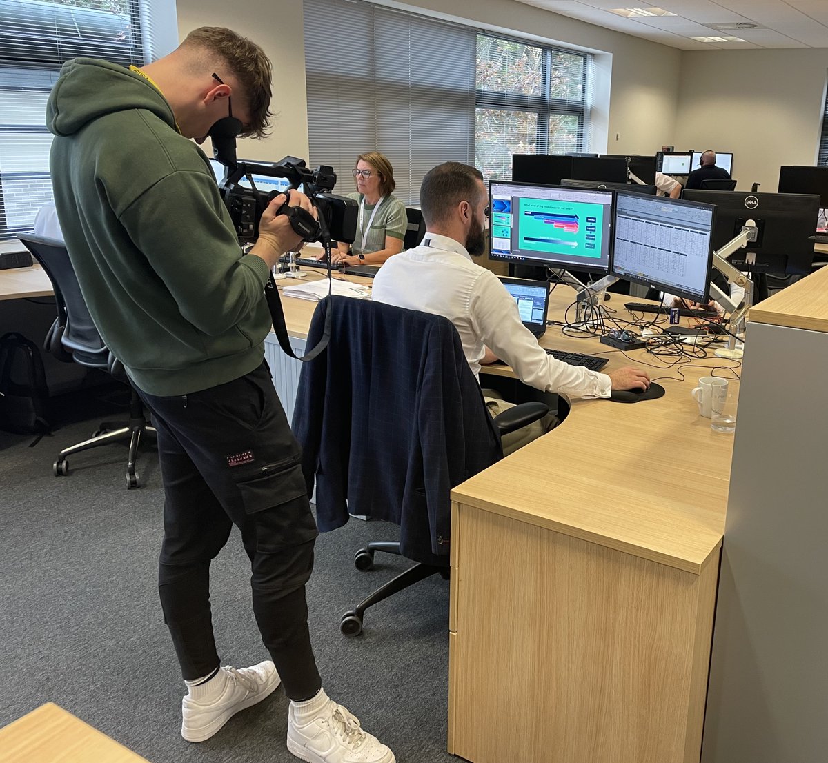 vysusgroup's tweet image. 📹 🎥 We were delighted to record our finalist video yesterday ahead of the @oeuk_  Awards in November! ⭐Looking forward to the awards - best of luck to all finalists! 👏 🎬

bit.ly/3Q0HYNi

#moduspec #awards #supplychain #wearevysusgroup