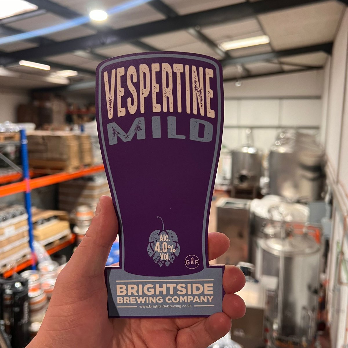 The cooler temperatures makes it perfect drinking weather for those darker beers. We're now delivering our new beer, Vespertine Mild to pubs in and around Greater Manchester! It's a 4% coppery brown coloured mild that's best sipped on while watching the bats at night 🦇