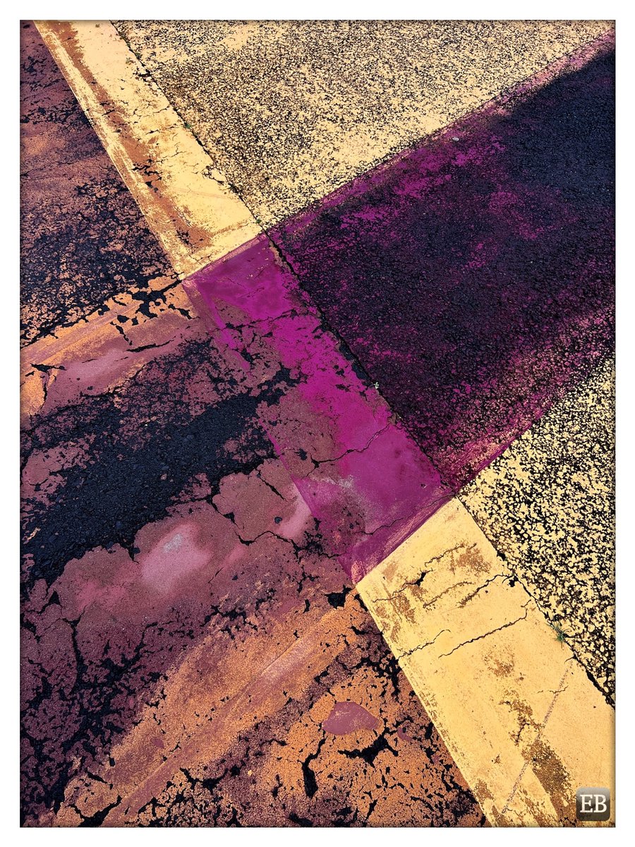Eric_Brazier's tweet photo. “Crumble and Grip” https://t.co/UUnRmmK91f #TheDailyMobile #photography #Asphalt #ColourBlocking #Crisscrossed #Crumbling #Grippy #Lines #LookDown #Orange #Pink #Texture #Yellow https://t.co/yJx9zG6IVD