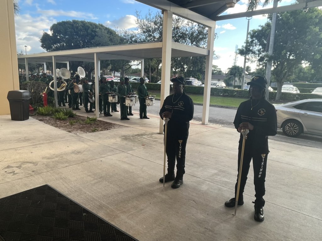 An early start to a Thursday <a href="/DMMBES1/">DMMBES</a> with JFK band! Getting the students hyped up!🙌🙌<a href="/PrinGranger/">Katrina Granger</a>