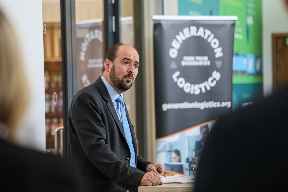 LogisticsUKNews's tweet photo. Roads Minister @RicHolden MP met representatives of @LogisticsUKNews, @ciltuk, @prologisuk and @Tesco today, as well as @Gen_Logistics ambassadors at The Hub at DIRFT to celebrate #FreightWeek.
Great to hear his ambitions for skills development in the sector. https://t.co/ItEEEoUQHP