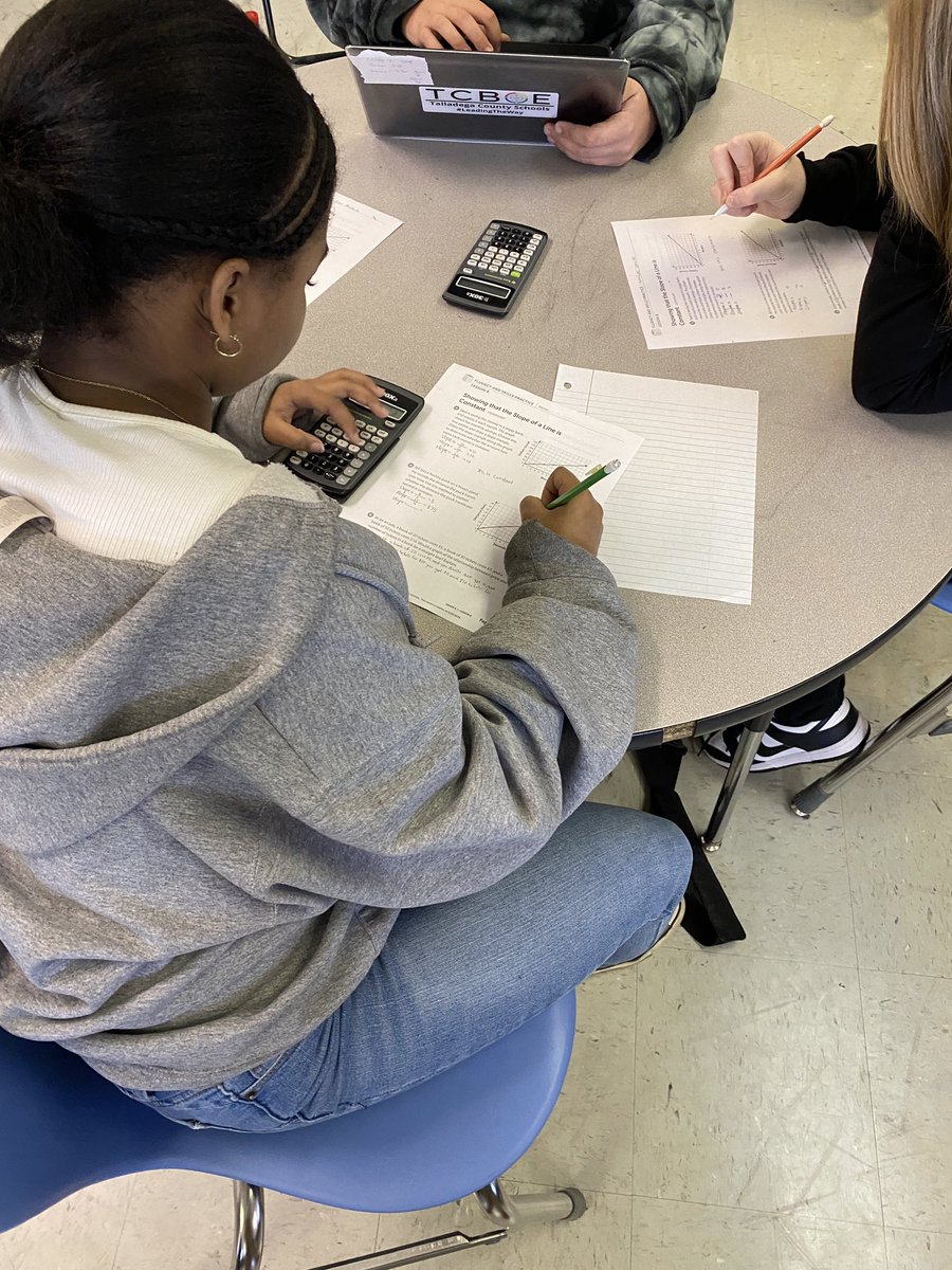 jesse_hooks's tweet image. 8th grade students in Coach Wilson’s math classroom are working on slop intercept. He is also taking the time to review with each student their current iReady math status and their goals for the upcoming November 30 diagnostic @TCBOE_CMS #CMStheplacetobe