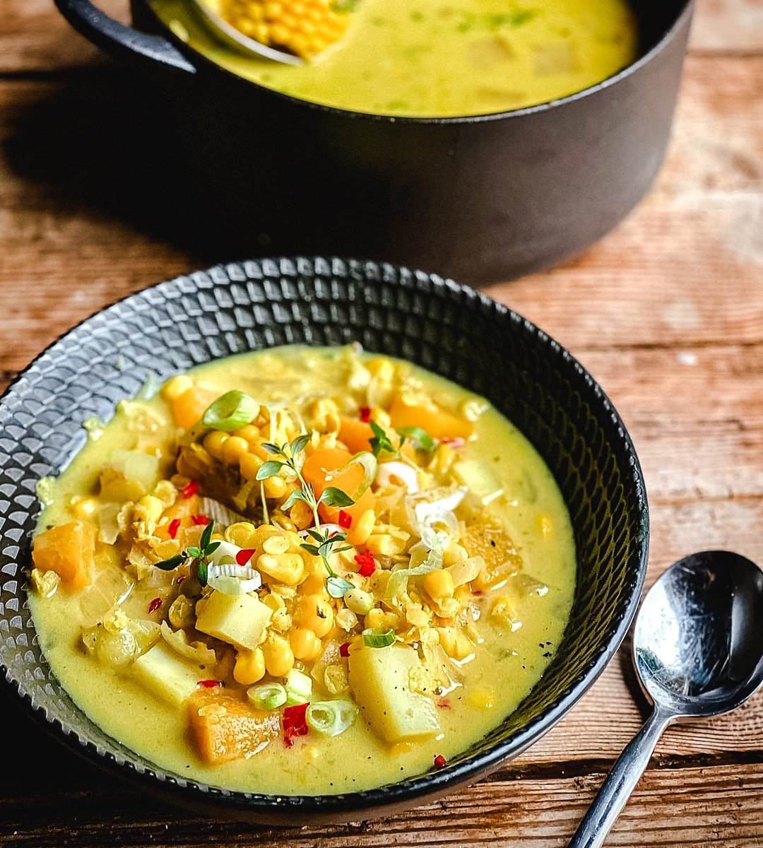 A delicious & comforting Caribbean Curried Corn Soup made with our #caribbeancreations spice paste (available from Tesco). Recipe: ainsley-harriott.com/recipe/caribbe…