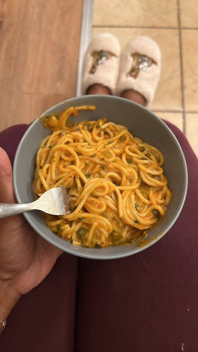 dapsakannamma's tweet photo. @sharath_gk Carefully used up all the leftovers cuz no din-din as it’s time for TOW TOW TOW! #LeoFever https://t.co/w0fkIo2uMf