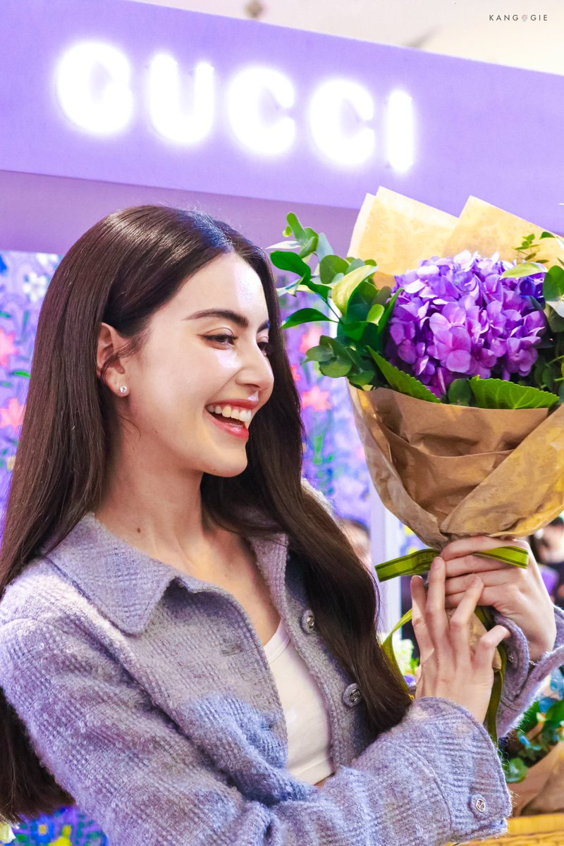 onlydavikah's tweet photo. 💜💜
@guccibeauty 
#GucciBeauty 
#GucciFlora 
#FloraFantasy 
#Fiercelive 
#FiercelivebyJijie 
#davikah
#ใหม่ดาวิกา
Crd  photo owner https://t.co/fhekvzzR0r