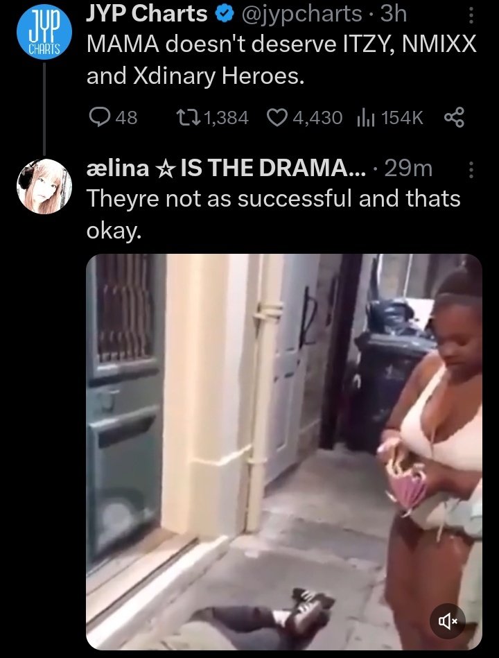 PhuongShadyPop's tweet photo. #OOP! 🚨 | Vietnamese rapper, Aelina, was seen being shady on the timeline. Aelina was also known for his racism towards POC in the past. https://t.co/eOcUx1TK0f