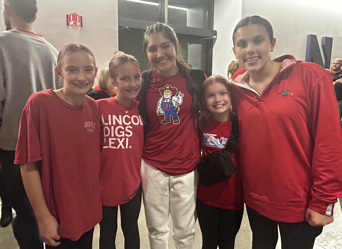 coester44's tweet photo. Nora and a few friends got to watch the best libero in women’s college volleyball @Alexis14Rod last night.  Thanks for making it even more memorable @Alexis14Rod by meeting them and signing their shoes. https://t.co/hGg4mVKYzK