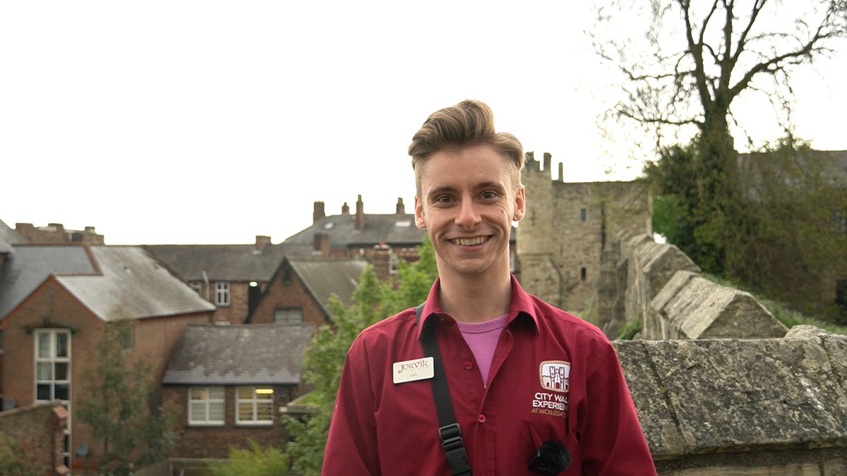 Walking tours are available for two more weeks!🚶

Don’t miss out! Book now via our website to experience York’s City Walls the BEST way in 2023⏳

#YorkCityWalls #MicklegateBar #WalkingTours #ClosingSoon