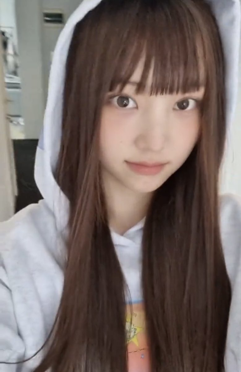 smileyketchupp's tweet photo. よんそちゃんの前髪が良すぎてお話にならない。スタイリングでこんな印象変わるもんなんか、、、、初め誰だかわからなかった。可愛すぎる https://t.co/iNiSfJEodZ