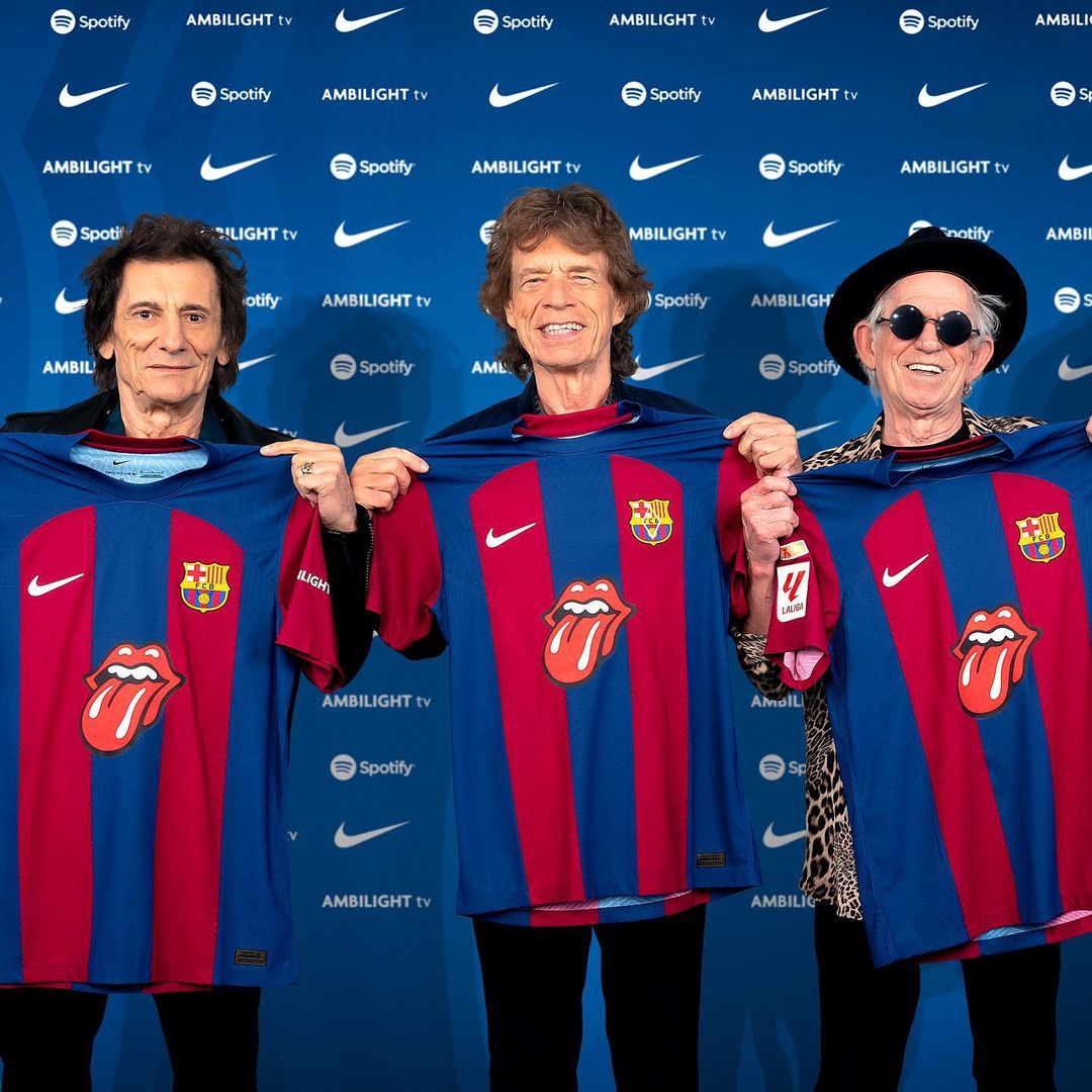 FC Barcelona X Spotify Drop New 'Rolling Stones' Jersey

This special jersey will be worn by Barcelona players in the upcoming El Clásico, scheduled for October 28th.