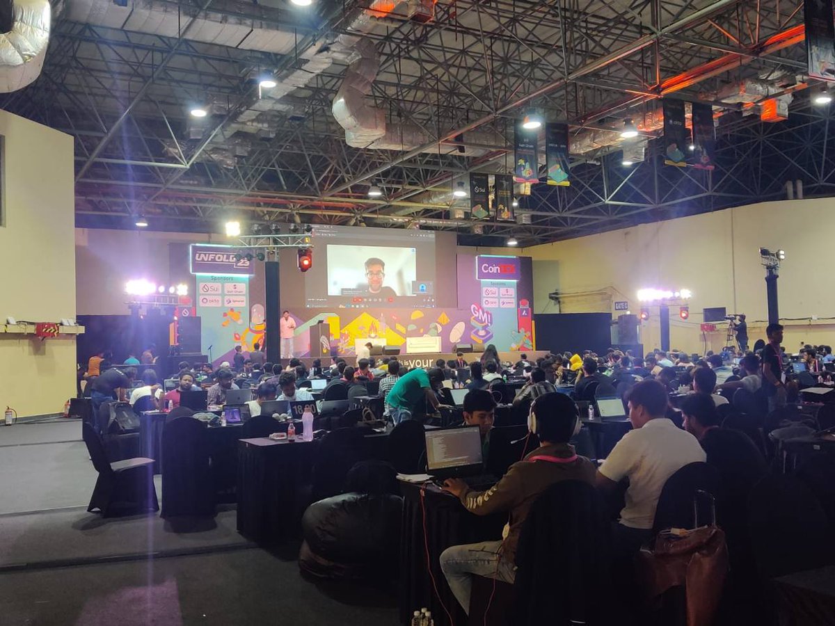 Avalanche_In's tweet image. At #Unfold2023 ?

Want to understand how you can build on @avax?

Join the workshop by @asimfiles at the Hackathon Hall.