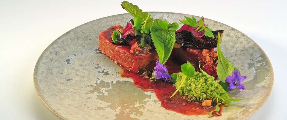 VALDERRAMANL's tweet image. 𝐑𝐄𝐂𝐄𝐏𝐓𝐄𝐍 𝐕𝐀𝐍 𝐓𝐎𝐏𝐂𝐇𝐄𝐅𝐒

Recept van: JOS GROOTSCHOLTEN | CAPELLE AAN DEN IJSSEL
Kalfs Ribeye, broccoli, daslook, pinda, kappertjes en tahoon cress.

Link naar het gehele recept: bit.ly/receptenvantop…