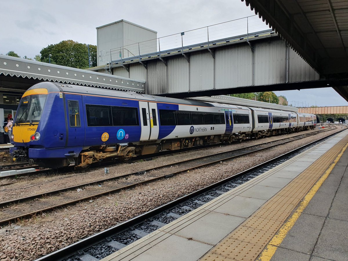 JamesTGlossop's tweet image. Northern 170459 seen in the sidings at Sheffield Station on the 13th October 2023. (13/10/2023) #Sheffield #Class170 #Turbostar #Northern #Trains #SouthYorkshire @northernassist