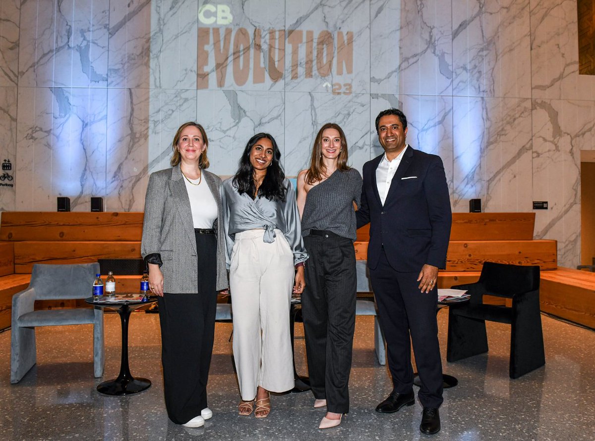 PMunkCardiacCtr's tweet photo. Thank you @cdnbiz for an insightful discussion on "The mRNA Revolution!"

Panelists, including Dr. Valli Subasri @vallisubasri, discussed how the development of mRNA technology and #AI are changing the face of global #healthcare. 

@torontolife @uhnfoundation @pmcc_ai https://t.co/xuy9DXgZg8
