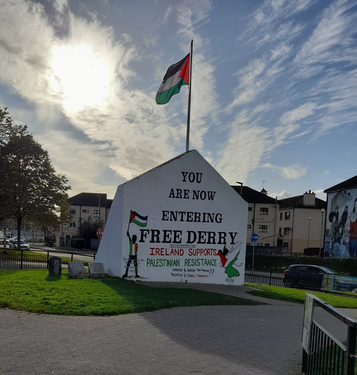 SeanConnolly67's tweet photo. @LexiAlex In Ireland we know Israel is lying. 

It's what Britain did to us here.

In Derry they murdered civil rights marchers and blamed it on the local resistance.

It's why we support Palestine. 
Solidarity always. 🇵🇸🇮🇪 https://t.co/CiN1NSeAFE