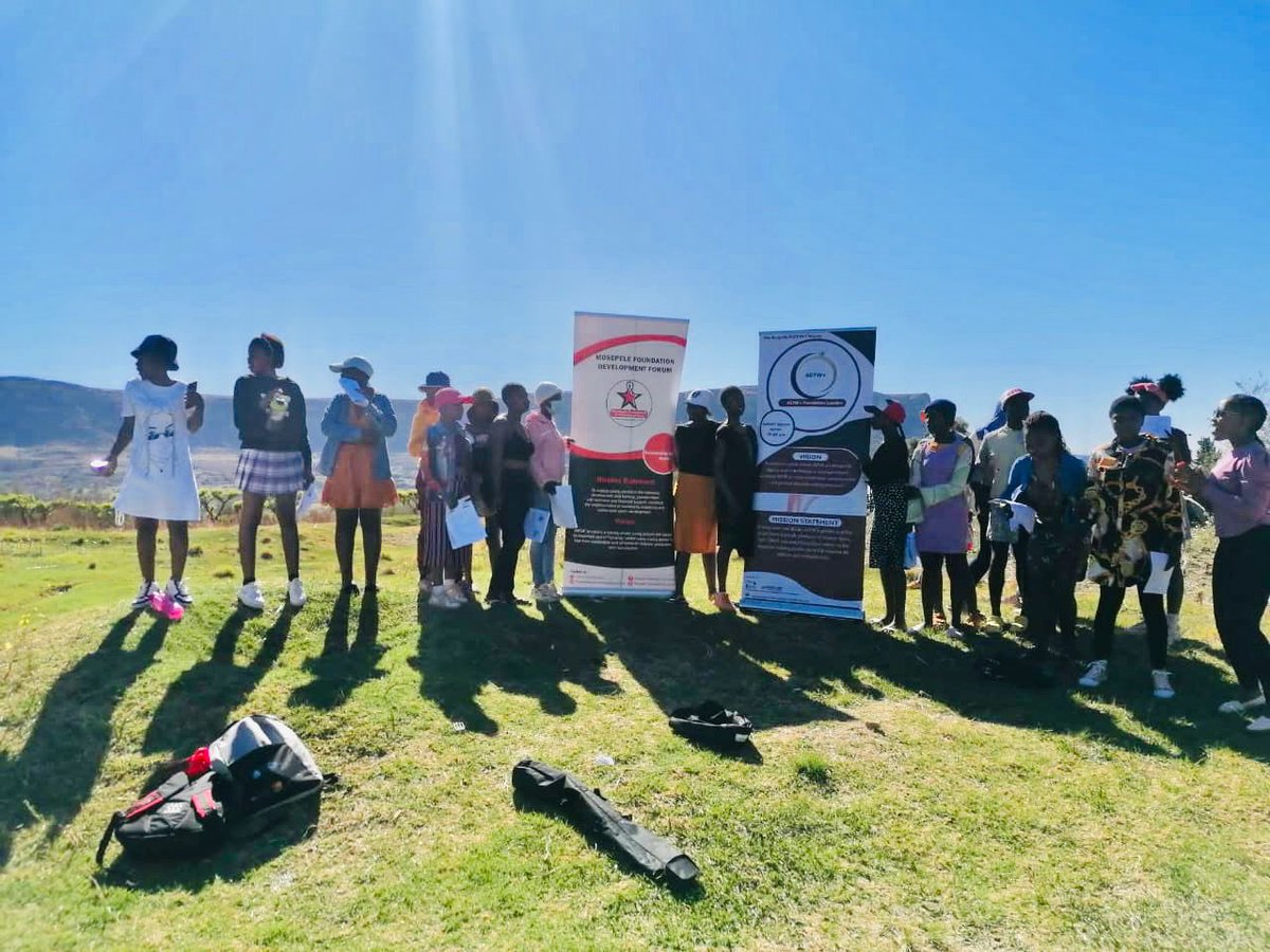 In collaboration with <a href="/UNICEFAfrica/">UNICEF Africa</a> our country leads in Lesotho 🇱🇸 engaged AGYW in a vital focus group discussion, developing a holistic in-country that addresses their concerns on their SRH needs.