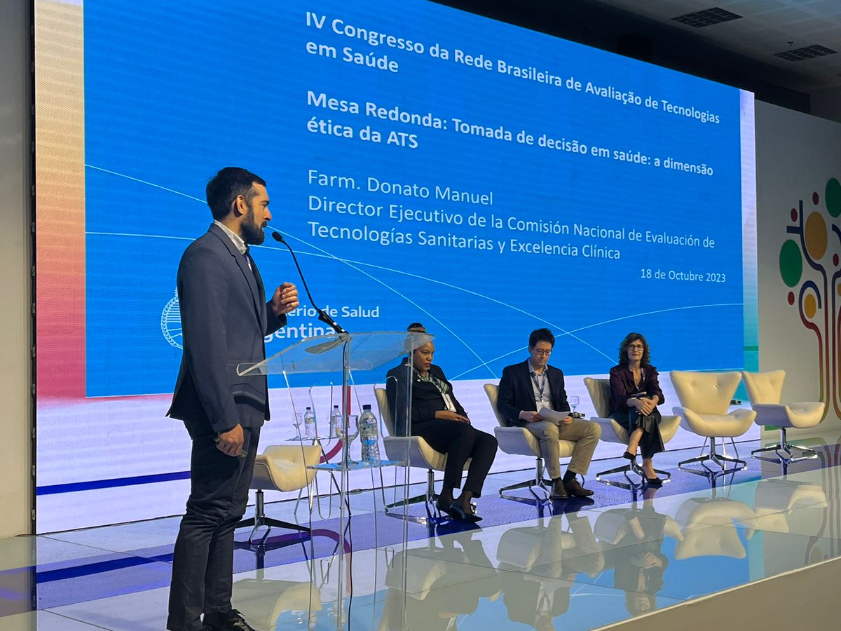Farm_DonatoM's tweet photo. #CONETEC @msalnacion 🇦🇷 presente en el IV congreso de la Rede Brasileira de Avaliação de Tecnologias em Saúde - REBRATS en #Brasilia 🇧🇷

Seguimos ⏩⏩⏩

#saludpublica #argentina #equidad https://t.co/4dsw9rQCmE