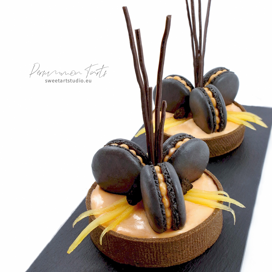 Elevate Your Baking Skills with Our Exclusive Persimmon Buckwheat Tarts and Black Macarons Recipe Tutorial! 👉bit.ly/3joOATT
.
.
.
.
.
.
#persimmonseason #buckwheatflour #buckwheat #halloweentreats #halloweenvibes #frenchmacarons #macarons #autumnrecipes #pastryaddict
