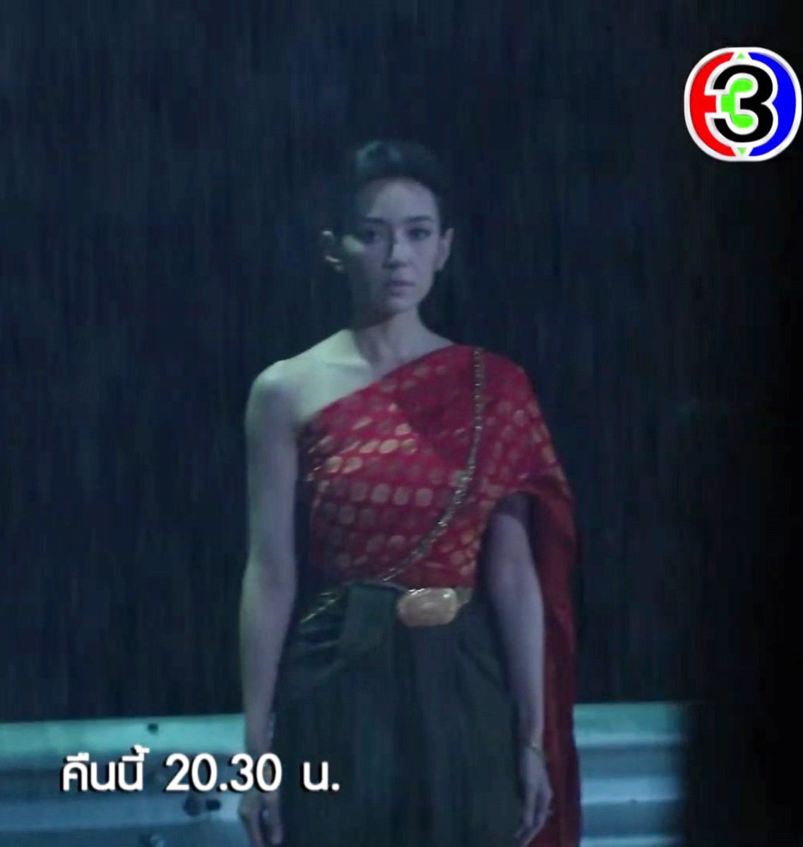 Junesuch_bl's tweet photo. ตอนดูรายการกว่าจะเป็น​พรหมลิขิต เห็นพี่นายพูดว่า “ใครจะเอาพุดตานอยู่ ยิ่งโดยเฉพาะพุดตานที่เป็นองค์ของการะเกด... หลากหลายอารมณ์ ดี ร้าย เหมือนการะเกดที่ได้ผ่านนรก ถูกขัดเกลามาแล้ว ” อื้อหืออยากดูมากกกก วันนี้แม่การะเกดมาส่งไม้ต่อให้พุดตาน อย่าลืมดูกันนะ #พรหมลิขิตEp2 #เบลล่าราณี https://t.co/dn6Y6IHeXs