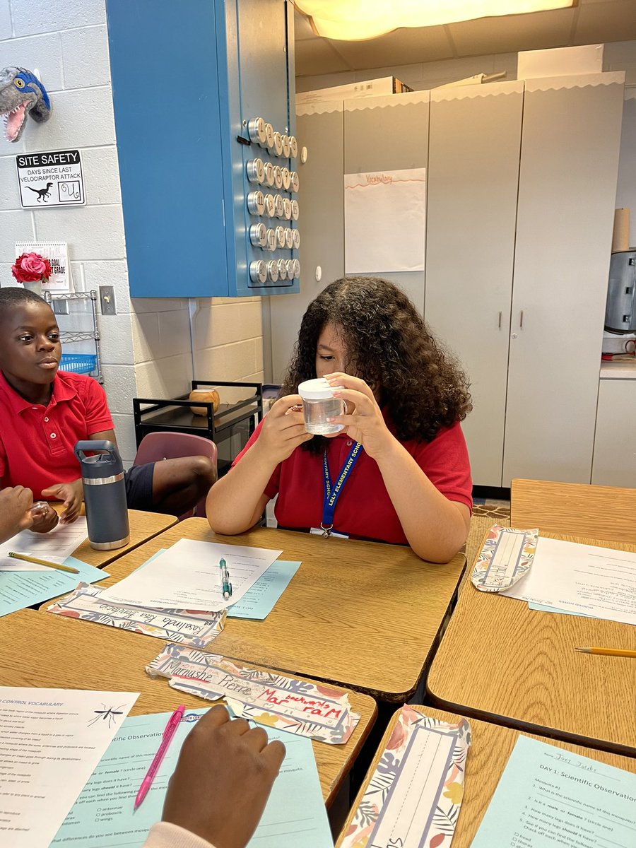 KarenDent3rd's tweet photo. Collier District Mosquito Control AWESOME presentation! @collierschools @CollierMosquito @LelyLionsRoar https://t.co/fejcHxXgqo