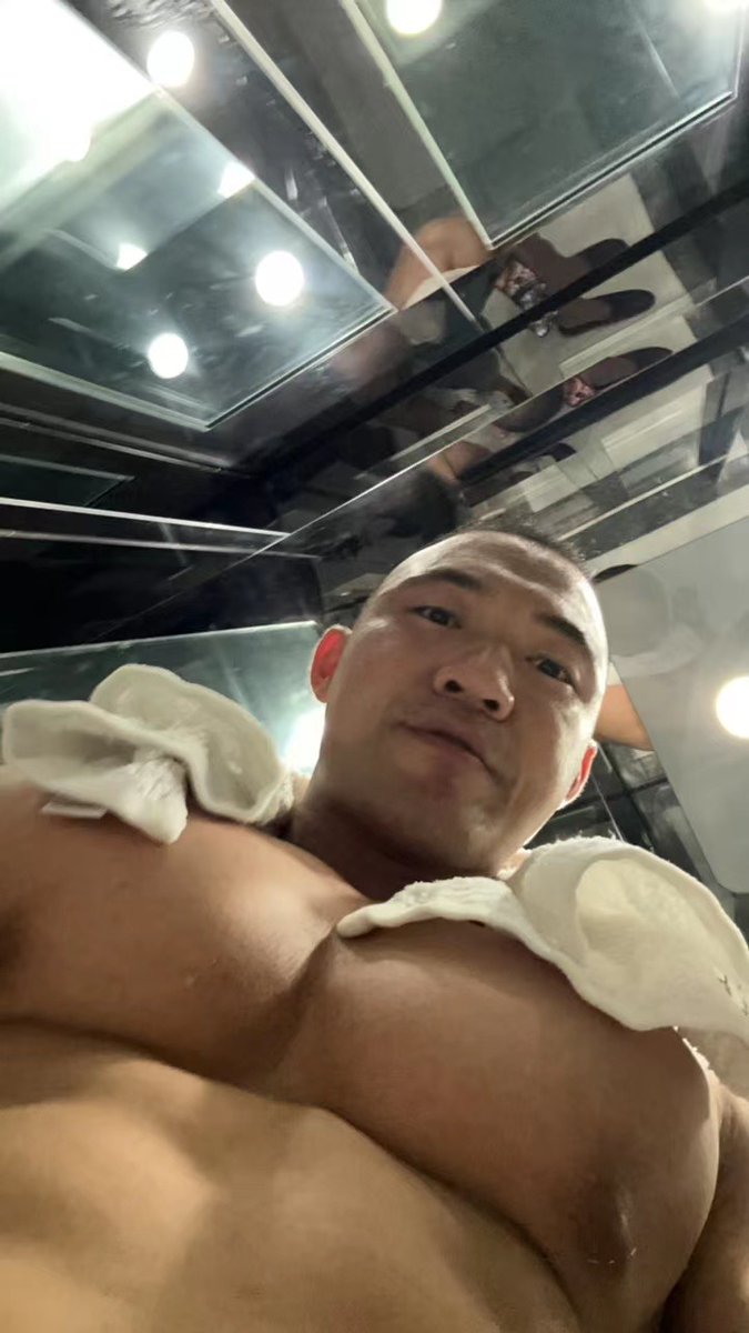 肌肉战警001 (@jrzj911202) on Twitter photo 