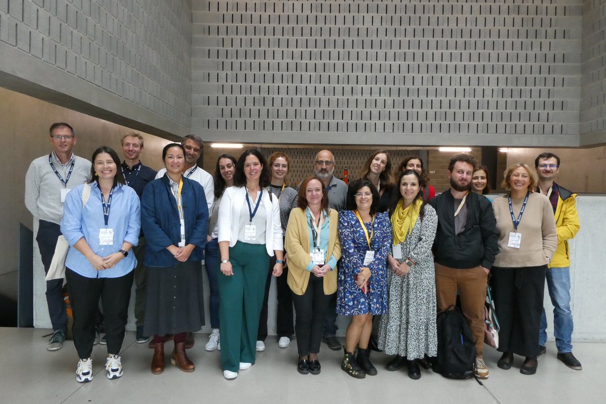 Exciting collaboration at #PhasAGE R&amp;I Winter School!

Officers from <a href="/UniPadova/">Università di Padova</a> and <a href="/VIBLifeSciences/">VIB</a> shared their grant application and funding management expertise, tech transfer and ethical insights with colleagues from <a href="/i3S_UPorto/">i3S-Instituto de Investigação e Inovação em Saúde</a>!

Thank you all for an amazing day!🚀🔬