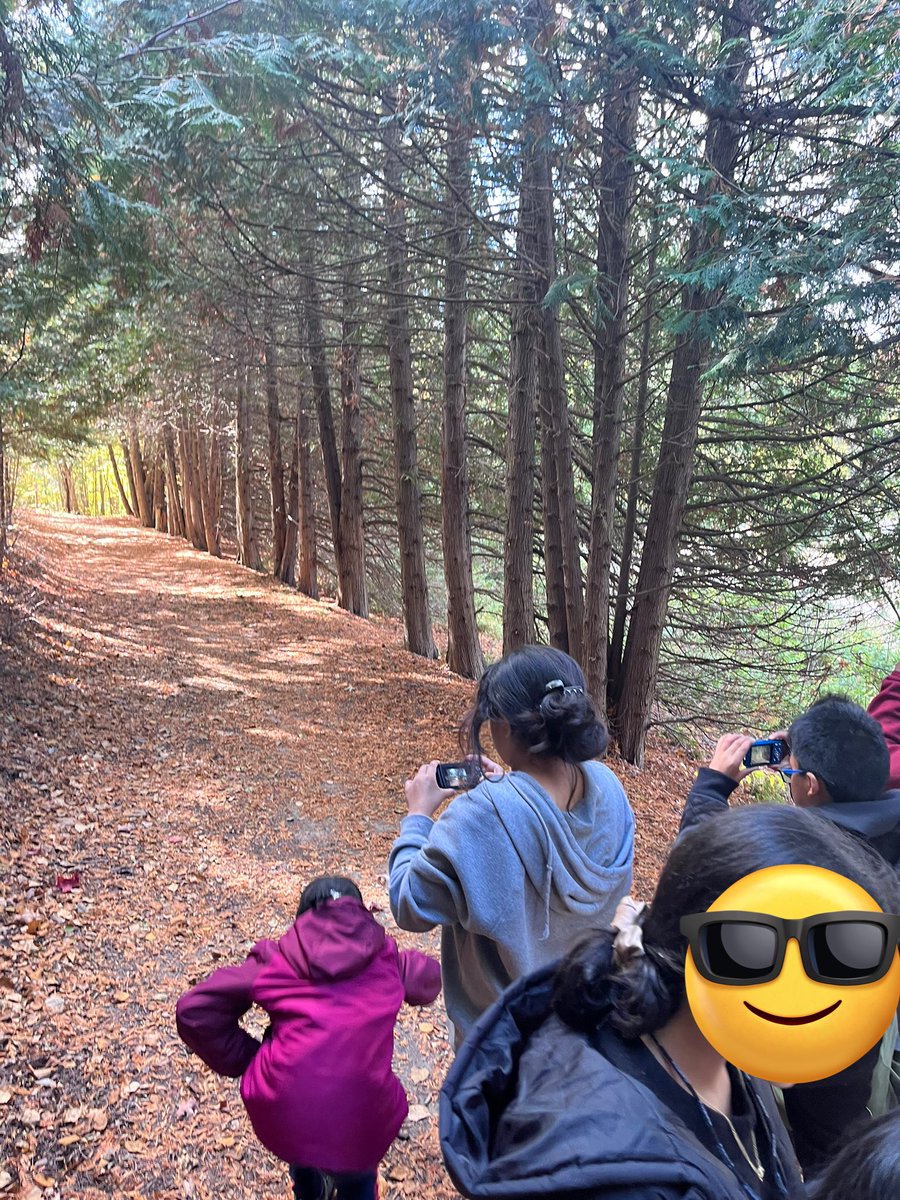 EOEC_TDSB's tweet image. #TakeMeOutsideDay #takemeoutside #nature #naturejournal #NaturePhotography #outdoorlearning #outdoored @WoburnJunior #bondarchallenge @RobertaBondar