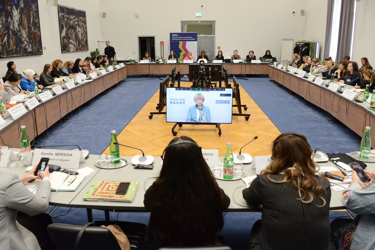 Ensuring equal representation of women in #PCVE policy & programming is crucial to tackling #ViolentExtremism. Delighted to address a meeting of exceptional professionals & members of @OSCE #WINGenderEquality networks to discuss how to further efforts in gender-sensitive #PCVE.