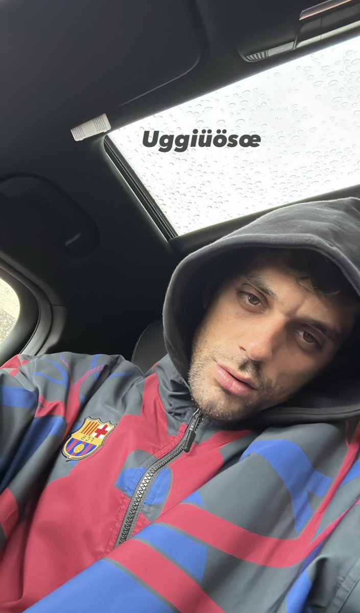 ciochesplende's tweet photo. andrea ti prego dammi una possibilità https://t.co/kVzF6wC6r5
