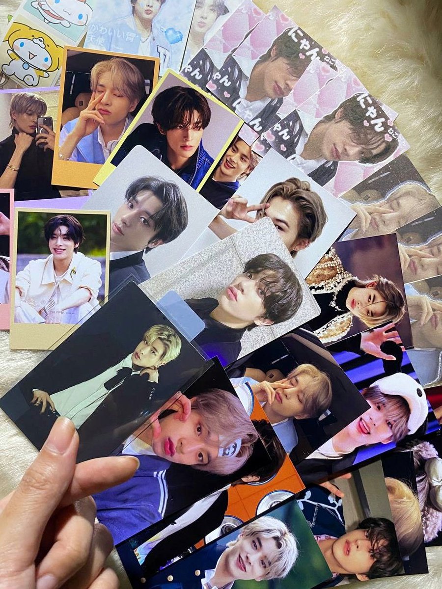 cieluluera's tweet photo. [lovemail from: @wonaez #fromwonaez]

received the jake care package po!! super duper happy + kinikilig with all freebies especially blondie jakey >///< tysm po super memorable ito since it's my first win 💗 https://t.co/9cwuOcw6hC