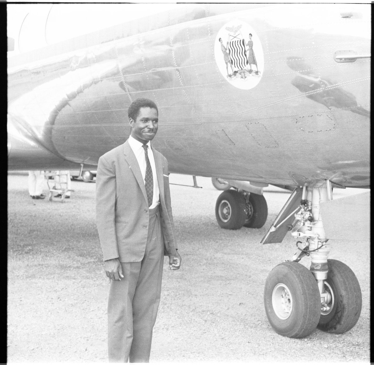 Derek R Peterson (@unseen_archive) on Twitter photo I am sorry to hear of Henry Kyemba's passing. He was a fixture in Uganda's public life: advisor to presidents Obote and Amin; dedicated civil servant; courageous critic of Amin's brutality; custodian of memory.
Short thread, with photos from <a href="/ubctvuganda/">UBC UGANDA</a>'s excellent archive. 1/ I am sorry to hear of Henry Kyemba's passing. He was a fixture in Uganda's public life: advisor to presidents Obote and Amin; dedicated civil servant; courageous critic of Amin's brutality; custodian of memory.
Short thread, with photos from <a href="/ubctvuganda/">UBC UGANDA</a>'s excellent archive. 1/