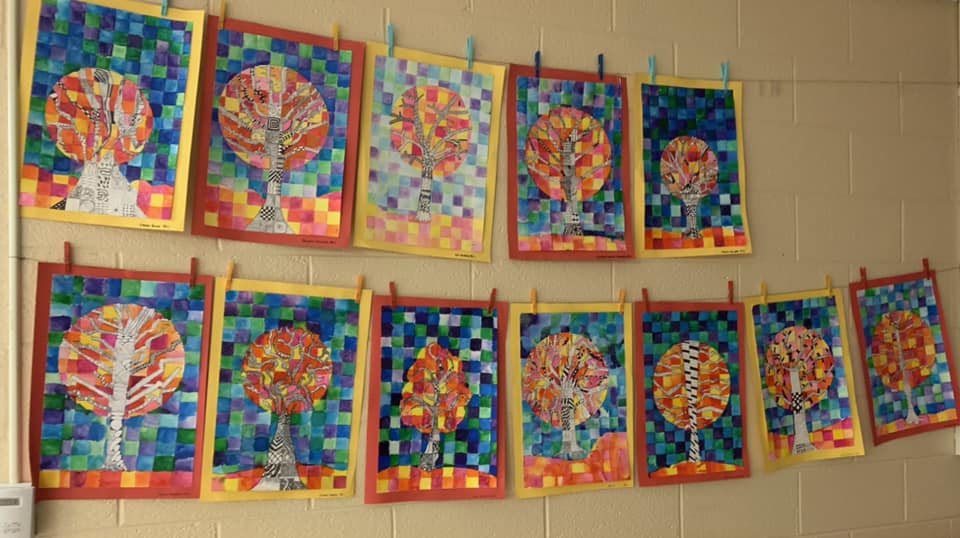 NmsMiss's tweet photo. In our 8th Grade Watercolor paintings we use warm/cool colors of many values, employ ruler and compass skills, and accent with line and pattern ! Nice skills on display from Ava and Reygan! @NorthleyMS @PennDelco @pdsdsuper @MrsGordon_ART #PennDelcoProud @NMSViking https://t.co/bvXRIo8F40