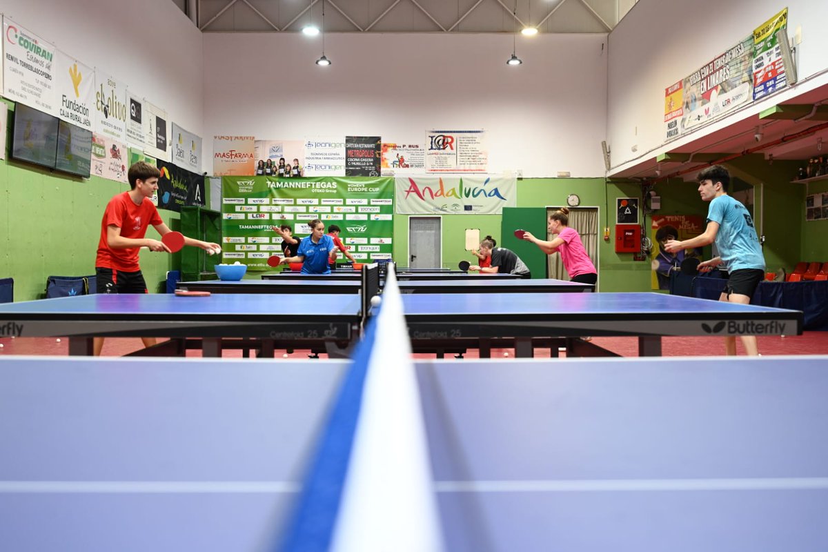 ⚪ TENIS DE MESA
#Linares acogerá la celebración de la Copa de Europa de Tenis de Mesa del 20 al 22 de octubre.

🏓 La competición tendrá lugar a partir de las 10:00 horas en la sala ‘Felipe VI’ del Parque de Deportes ‘San José’.

➕ INFO:
👉 acortar.link/CEpiW5