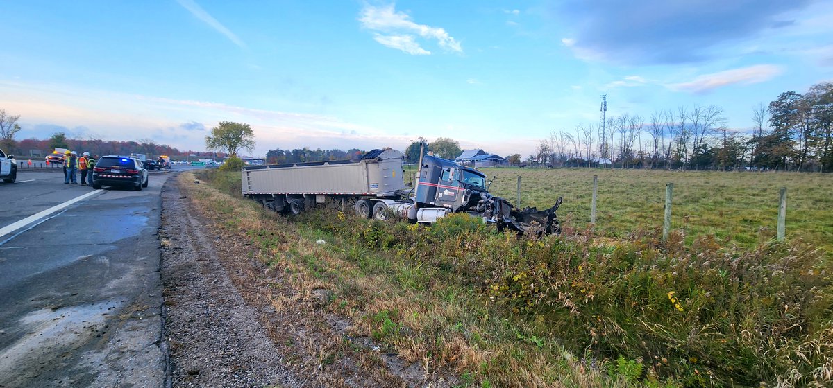 Northbound &amp; Southbound lanes are closed on #Hwy11 in Orillia near Line 11 Oro-Medonte. #OrilliaOPP on scene after a tractor trailer lost control and broke through the centre guide rail, landing in Southbound ditch. Thankfully, the driver only sustained minor injuries.