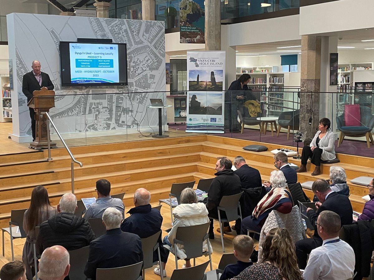 HolyheadRegen tweet media